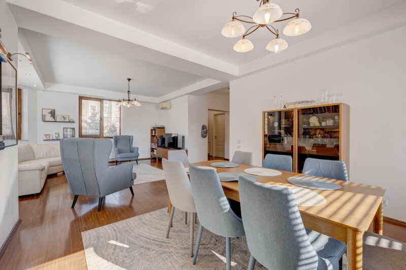 Prelungirea Ghencea - vila de inchiriat- Str. Funigeilor -comision 0 %