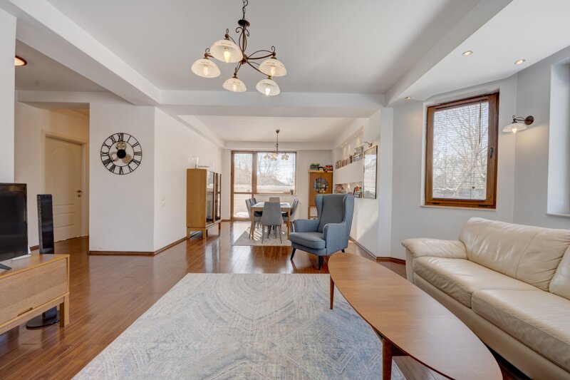 Prelungirea Ghencea - vila de inchiriat- Str. Funigeilor -comision 0 %