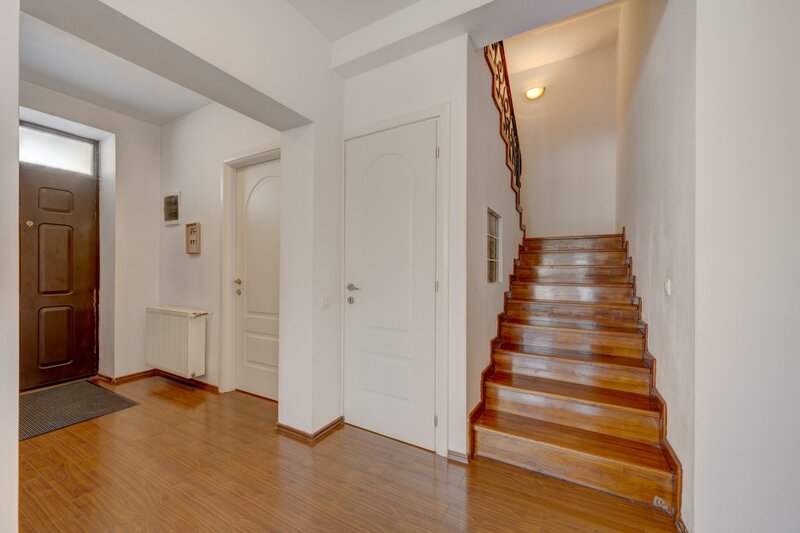 Prelungirea Ghencea - vila de inchiriat- Str. Funigeilor -comision 0 %